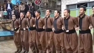 اجرای رقص جذاب و زیبای کردی توسط مردان در عروسی