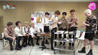برنامه Inkigayo Check In Live با حضور Stray Kids بازیرنویس