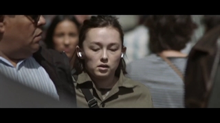 تیزر تبلیغاتی شرکت اپل به نام ایرپادز پرو  — ضربه محکم و ناگهانی (AirPodsPro — Snap)