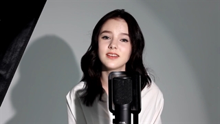 کاور آهنگ Arcade از Daneliya Tuleshova