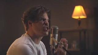 آهنگ ویدیو Astronaut In The Ocean از Our Last Night برای اونایی که گنگشون بالاس (دنبال =دنبال)