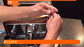 آموزش تعمیر اسپرسوساز _ نحوه ی برداشتن گروپ دمی