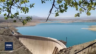 کاهش آب سد زاینده‌رود