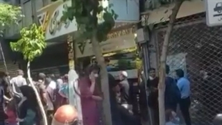 صف فروش دلار در میدان فردوسی