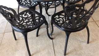 مبلمان باغی