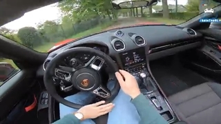 فیلم بسیار جذاب از رانندگی با پورشه باکستر | کیش استریت، مرجع اجاره خودرو در کیش