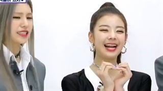 چرا لیا با یجی همچین میکنی