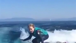 لحظات آرامش بخش اسکی روی آب های آرام | پرین پرواز