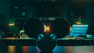 مایکروسافت سرفیس __ اورجینال توسط deadmau5