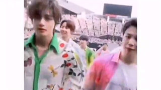 راه رفتن با خانواده/راه رفتن با رفیقمون