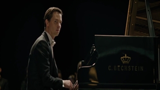 فیلم درام و موزیکال لارا زیرنویس فارسی Lara 2020