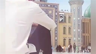 دلم آشفتـــــه و غم بی امان است  که غم ازدوری صاحب زمان است  سه شنبه شور و  حالم فرق دارد  دلم مهمــــــان صحن جمکران است