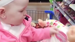 لحظات بامزه از کودکای بامزه :) پرستار سلام