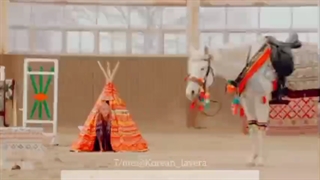 آموزش کره ای از خوده آیدلا(ترجمه :مشکی چیه؟). توضیحات مهممم