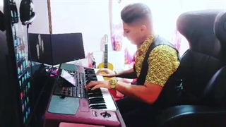 ترانه بسیار زیبا با نوازندگی هنرمند امیرظهرابیان درخواستی از همراهان امیر ظهرابیان