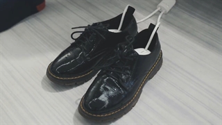 از بین بردن باکتری های داخل کفش|بااین روش بوی بد و رطوبت داخل کفش ها را بگیرید|خشک کن کفش بیسوس