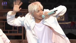 اجرای آهنگ IDOL در روز اول BTS MUSTER SOWOOZOO