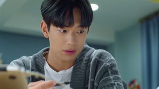 ارزششو نداره قسمت 5 + زیرنویس فارسی اضافه شد