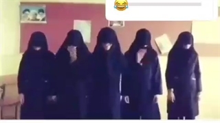 هعی با این فرم مدرسه مون همه جا مضحکه عام و خاص شدیم|:XD