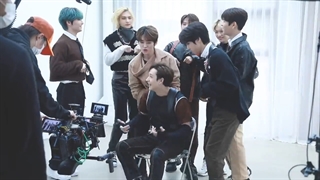 پشت صحنه موزیک ویدیو "FAM"استری کیدز با زیرنویس انلاین فارسی