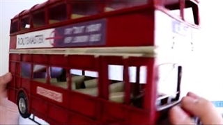 اتوبوس دوطبقه دستساز فلزی لندن با جزئیات کامل