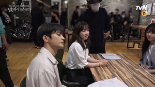 پشت صحنه قسمت پانزدهم و شانزدهم سریال ویرانگر در خدمتگزاری حاضر است با زیرنویس