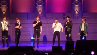 وقتی توی فنمیتینگ باید سکسی برقصنننن....جرررر فقط بینی