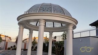 گنبد شیشه ای پالرمو ; ساخت با شیشه های تزئینی استین گلس - کاژه