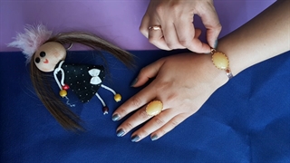 نیم ست دستبند و انگشتر مسی حلقه ای نگین دار زرد