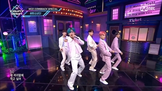(اجرای آهنگ boy with luv از BTS)