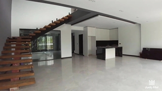 فروش ویلا تریبلکس واقع در متل قو