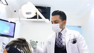 کلینیک تخصصی دندانپزشکی دکتر صالحیان