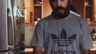 1/طنز/وقتی به مادرم میگم غذا نمیخورم@-@