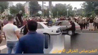 ضرب و شتم فرد اصفهانی توهین کننده به مردم خوزستان