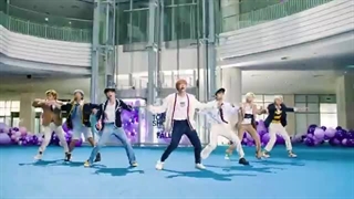 اجرای 'Permission to Dance' در برنامه ی the tonight show