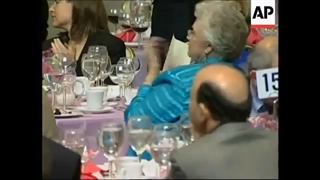 اعطای جایزه معتبر پولیتزر به جهانگیر رزمی برای عکس معروفش با عنوان «جوخه آتش در ایران»