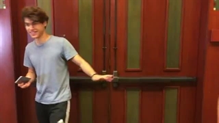 K-POP Fans vs Normal People