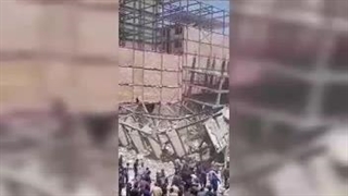 لحظه ریزش ساختمان های محله خلازیر در تهران