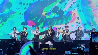 اجرای Thunderous استری کیدز در فستیوال لولاپازولا♡♡