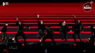 اجرا آهنگ های MIC Drop /Run از بی تی اس