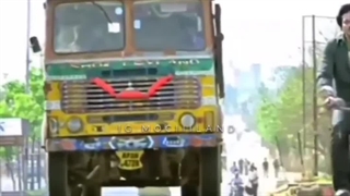 وقتی تو پلی لیستت فیک لاو رو داری