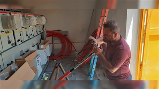 فیلم آموزش دستورالعمل مراحل روش طریقه اصول استاندارد جدید حمل نصب وصل روشن برق دار برقدار کردن ترانس ترانسفورماتور فشارقوی 2000