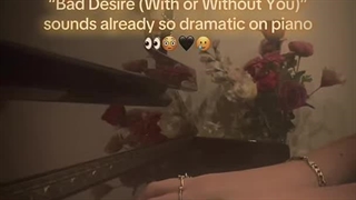 و ورژن پیانوی bad desire که روح آدمو به بازی میگیره♡●○•° چقدر قشنگ و دراماتیکه♡^♡ چرا اشکمو دراورددد؟؟